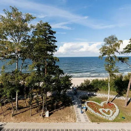 Premium Klifowa アパート レバル